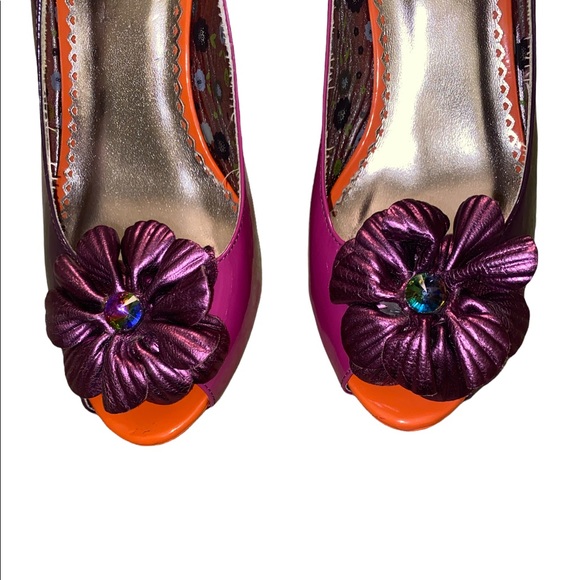 Poetic License Summer Bloom Floral Patent Leather Embellished Lucite Heels - 6.5 - Picture 6 of 16